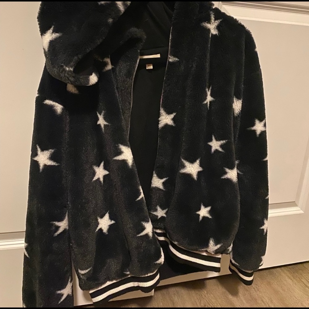 Fuzzy Star Jacket - Picture 2 of 4